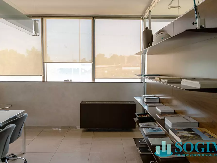 Immagine 17 di Ufficio in vendita  in Via Margherita Viganò De Vizzi 93/95 a Cinisello Balsamo