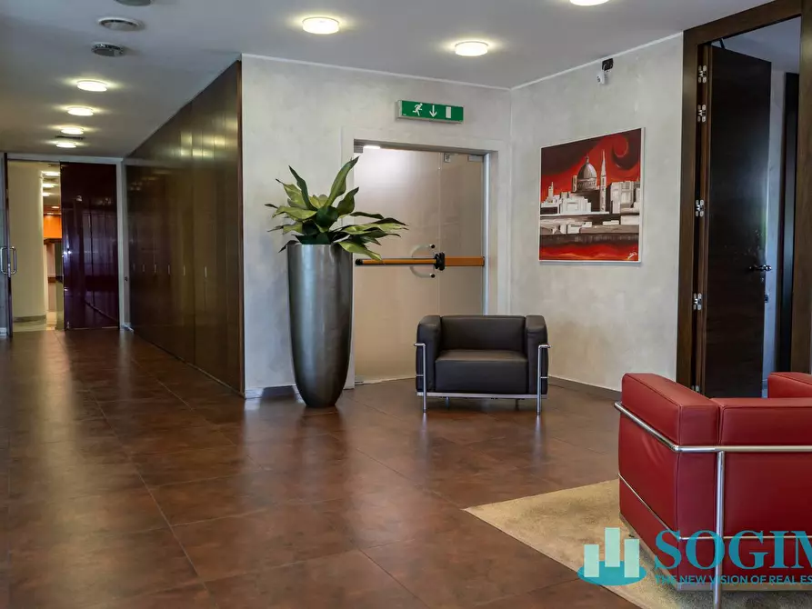 Immagine 1 di Ufficio in vendita  in Via Margherita Viganò De Vizzi 93/95 a Cinisello Balsamo