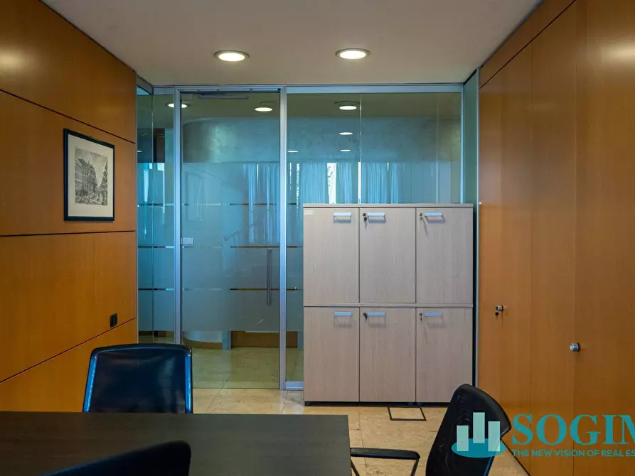 Immagine 47 di Ufficio in vendita  in Via Margherita Viganò De Vizzi 93/95 a Cinisello Balsamo