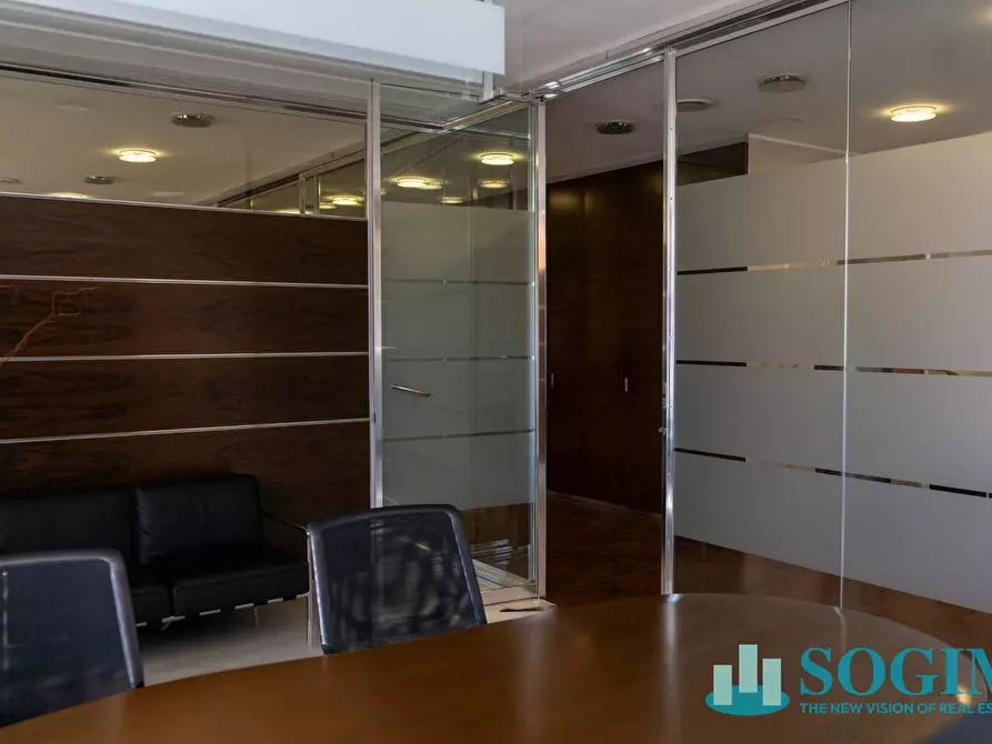 Immagine 31 di Ufficio in affitto  in Via Margherita Viganò De Vizzi 93/95 a Cinisello Balsamo