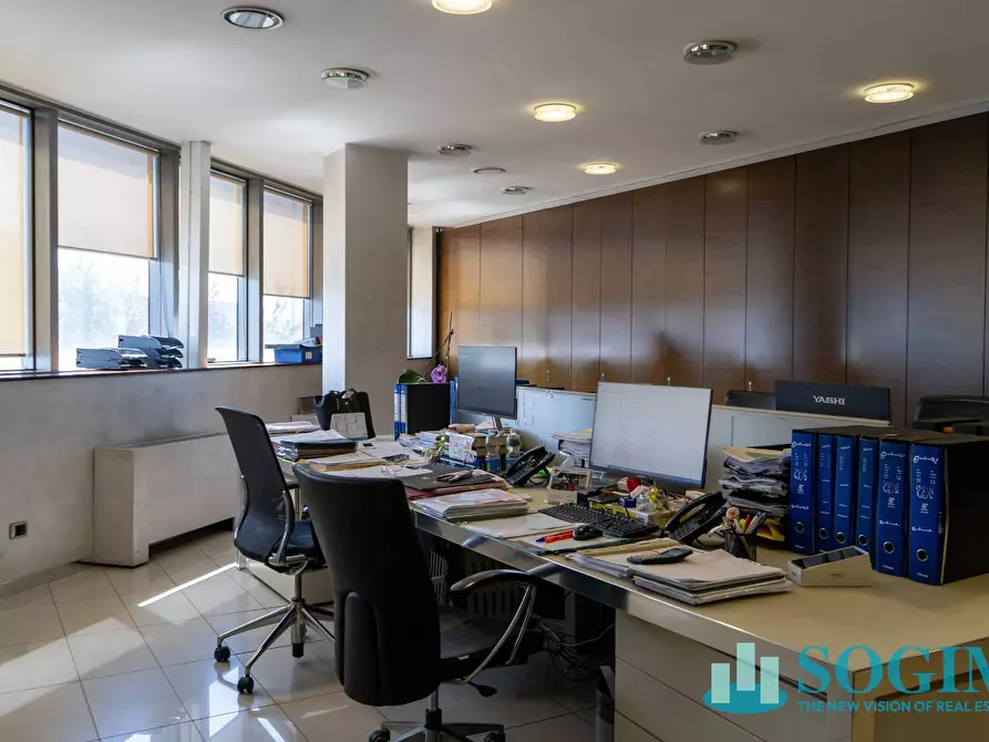 Immagine 34 di Ufficio in affitto  in Via Margherita Viganò De Vizzi 93/95 a Cinisello Balsamo