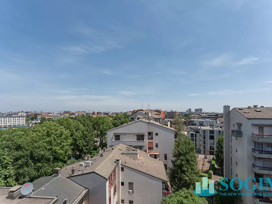 Immagine 75 di Attico in vendita  in Via Martin Lutero 8 a Milano