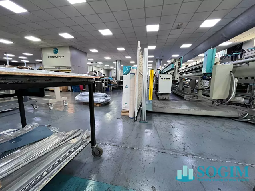 Immagine 7 di Capannone industriale in vendita  a Settimo Milanese
