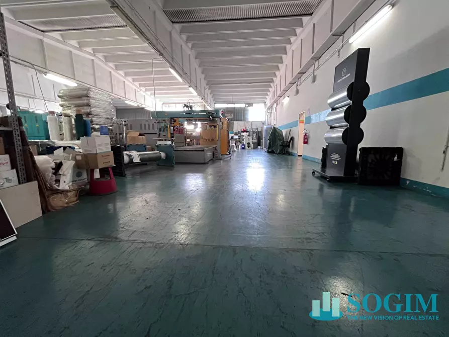 Immagine 10 di Capannone industriale in vendita  a Settimo Milanese