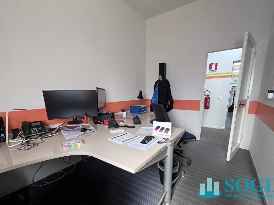 Immagine 13 di Capannone industriale in vendita  a Settimo Milanese