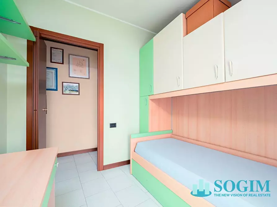 Immagine 12 di Casa semindipendente in vendita  in via Bottego 2 a Merone