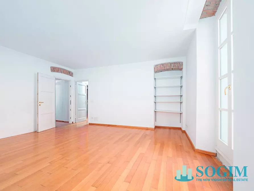 Immagine 2 di Appartamento in vendita  in Via Pacinotti 3 a Como