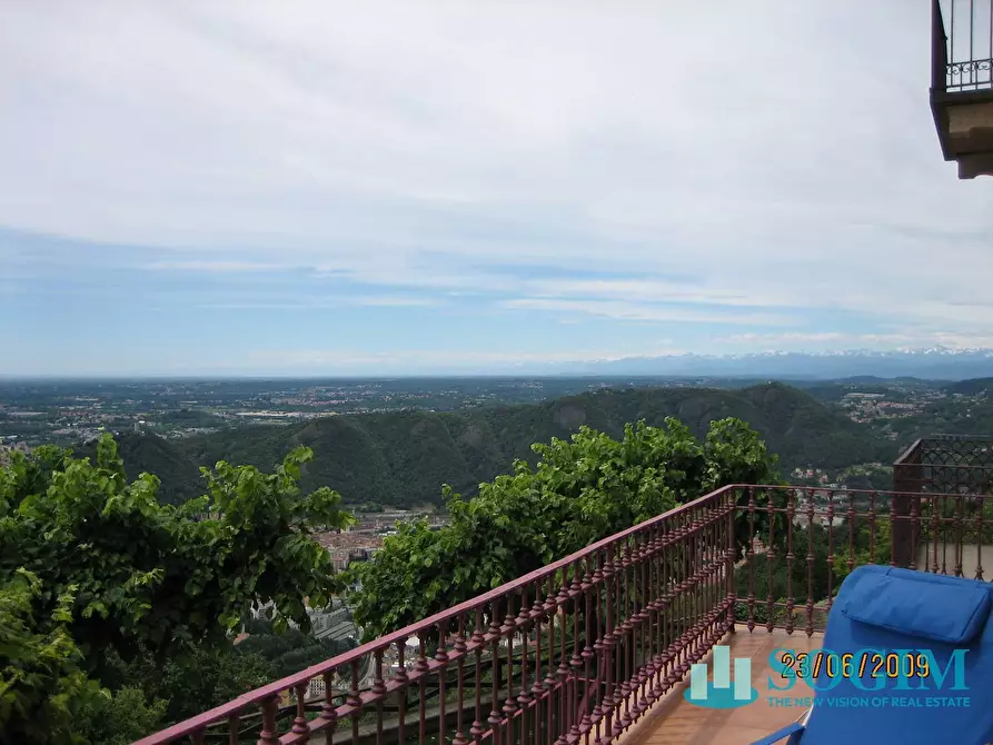 Immagine 36 di Appartamento in vendita  in Via Pacinotti 3 a Como