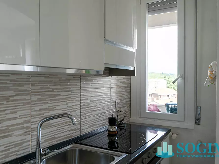 Immagine 9 di Appartamento in vendita  in piazza roma a Mariano Comense