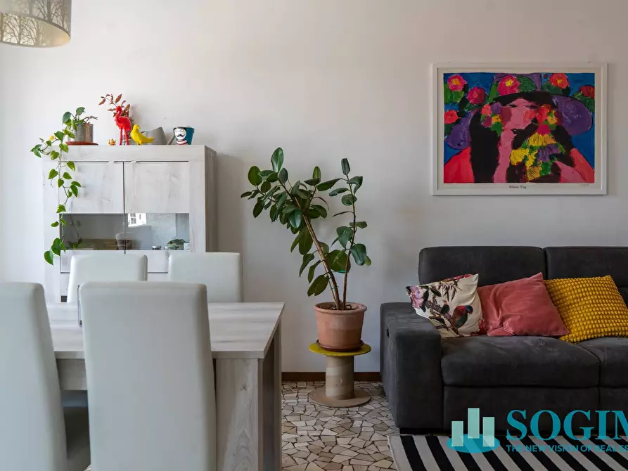 Immagine 11 di Appartamento in vendita  in piazza roma a Mariano Comense