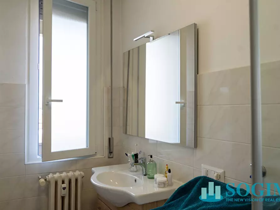 Immagine 22 di Appartamento in vendita  in piazza roma a Mariano Comense