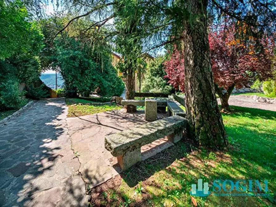 Immagine 28 di Appartamento in vendita  in Via Pacinotti 3 a Como