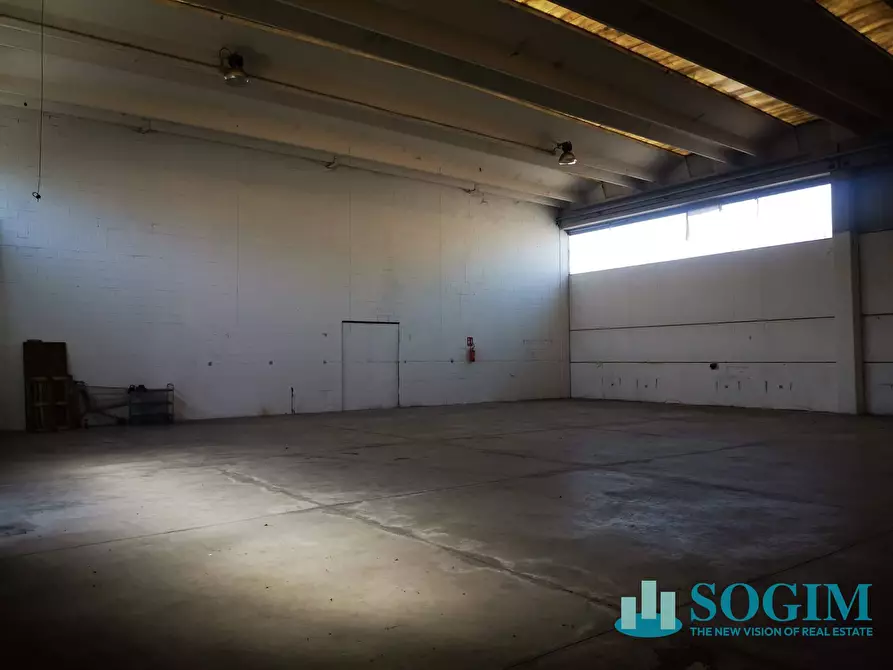 Immagine 6 di Capannone industriale in vendita  in Venegoni 22/A a Bareggio