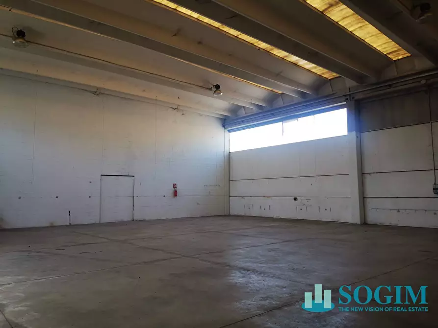 Immagine 11 di Capannone industriale in affitto  in Venegoni 22/A a Bareggio