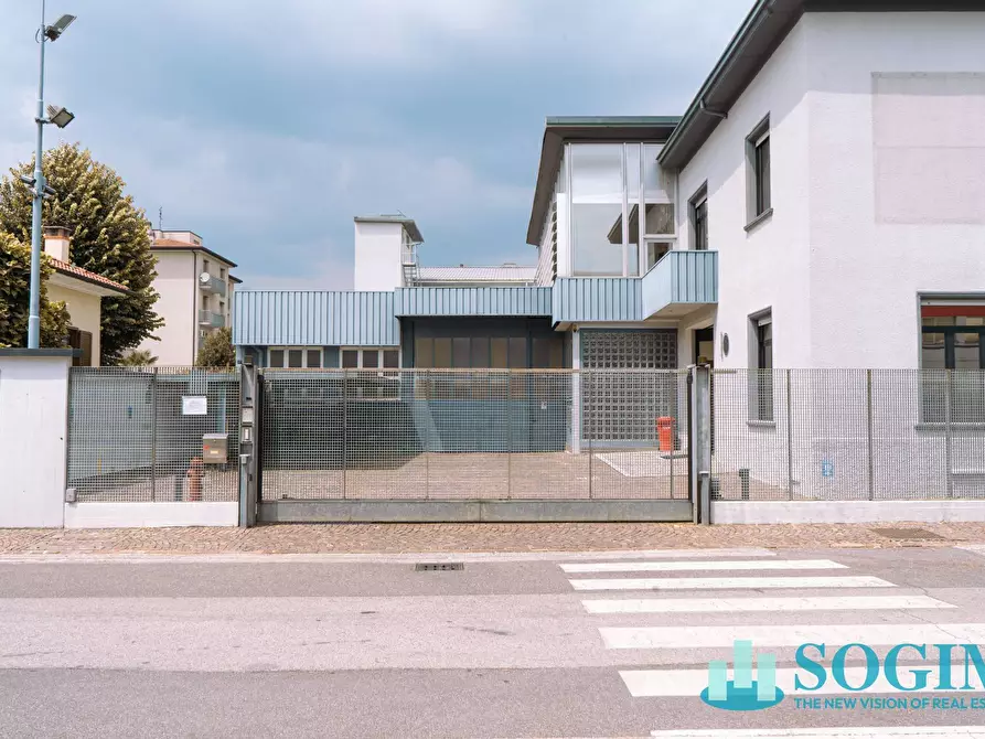 Immagine 45 di Capannone industriale in vendita  in via buonarroti a Arosio
