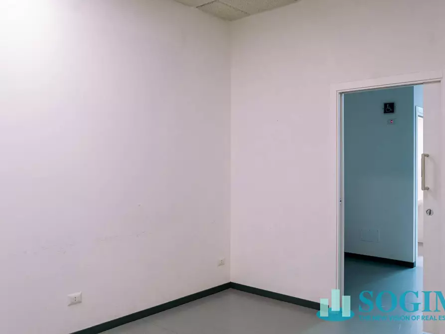 Immagine 42 di Capannone industriale in vendita  in via buonarroti a Arosio