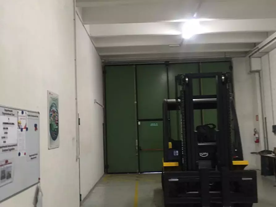 Immagine 5 di Capannone industriale in affitto  a Cinisello Balsamo
