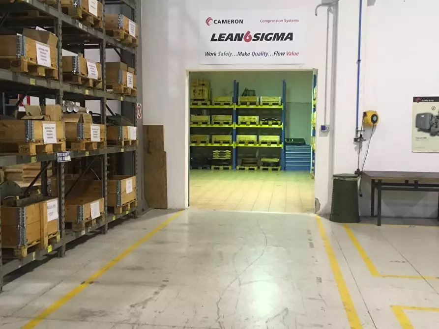 Immagine 13 di Capannone industriale in affitto  a Cinisello Balsamo