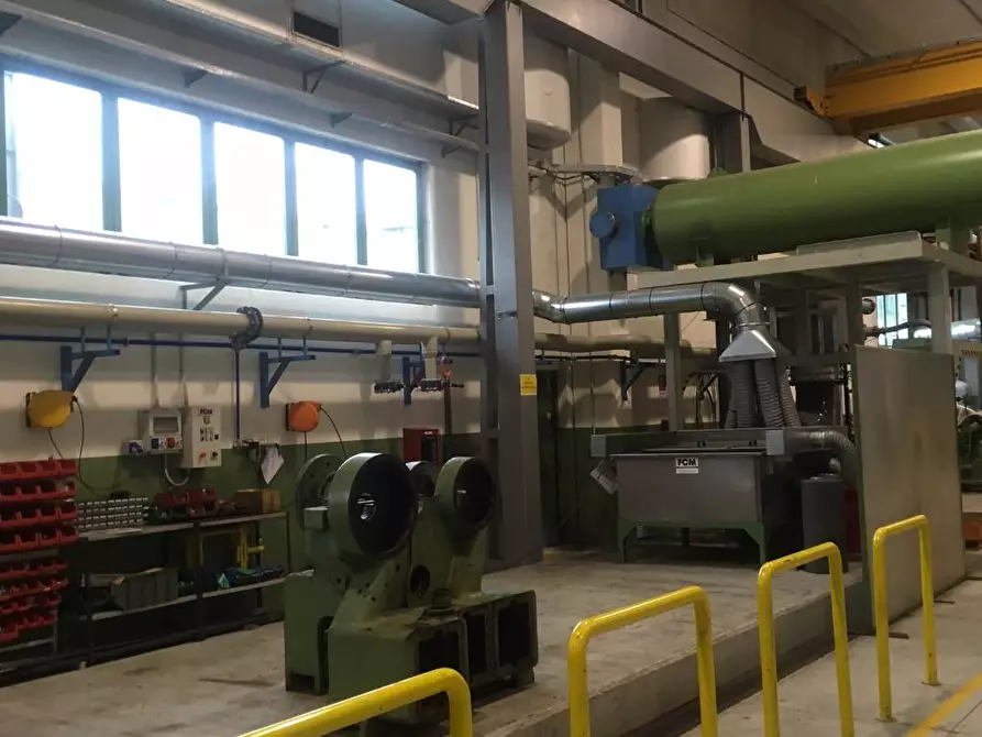 Immagine 2 di Capannone industriale in affitto  a Cinisello Balsamo