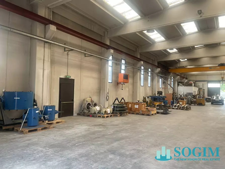 Immagine 2 di Capannone industriale in vendita  in via Lomellina 10 a Cernusco Sul Naviglio