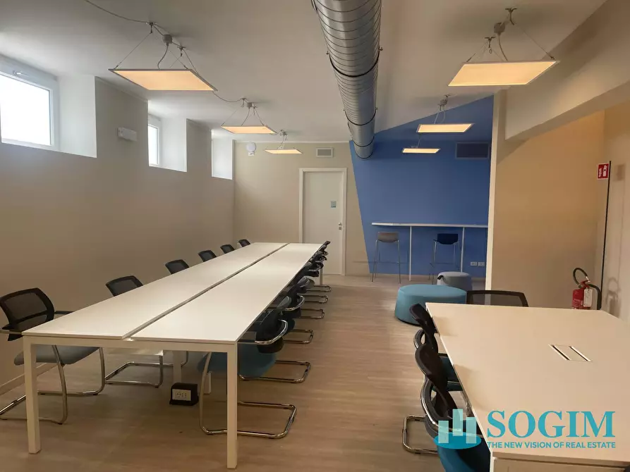 Immagine 1 di Ufficio in affitto  in via Sondrio a Cernusco Sul Naviglio