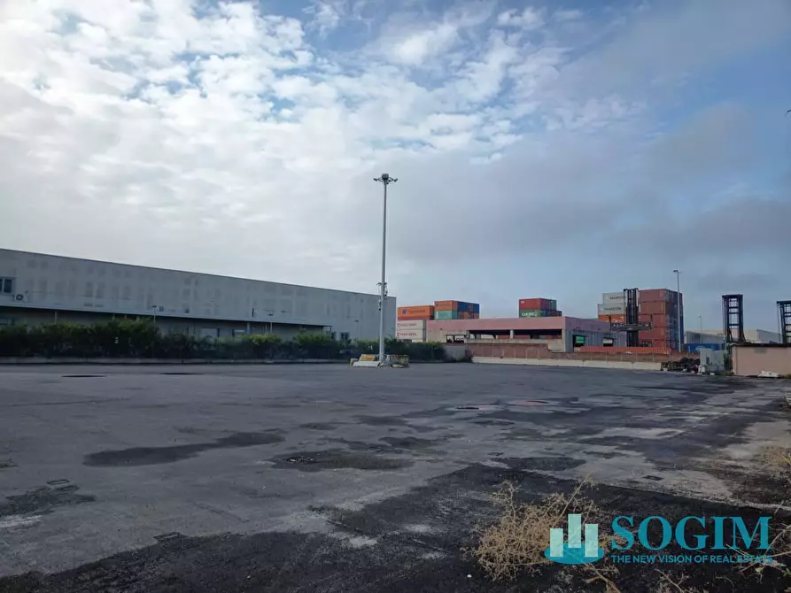 Immagine 17 di Locale commerciale in vendita  in VIA DANTE ALIGHIERI a Pioltello