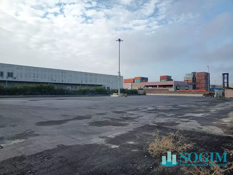 Immagine 18 di Locale commerciale in vendita  in VIA DANTE ALIGHIERI a Pioltello