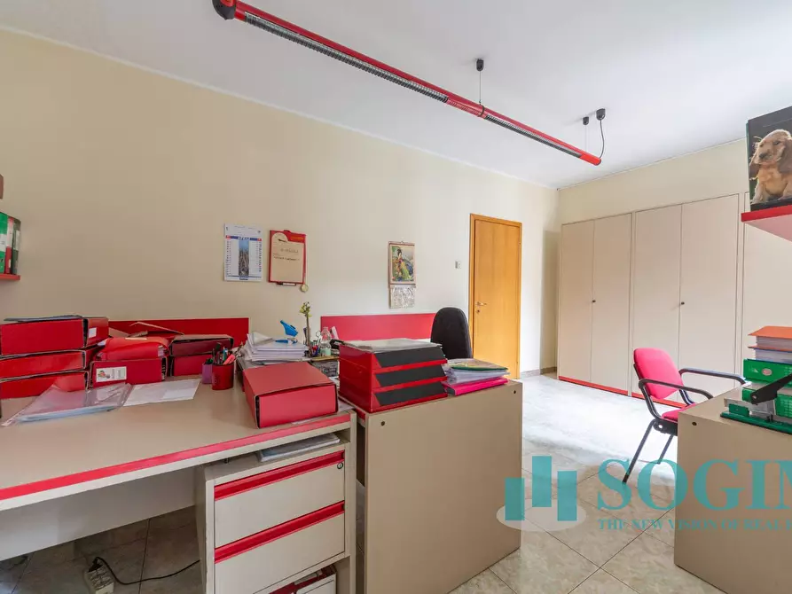 Immagine 25 di Appartamento in vendita  in Piazza Petazzi 30 a Sesto San Giovanni