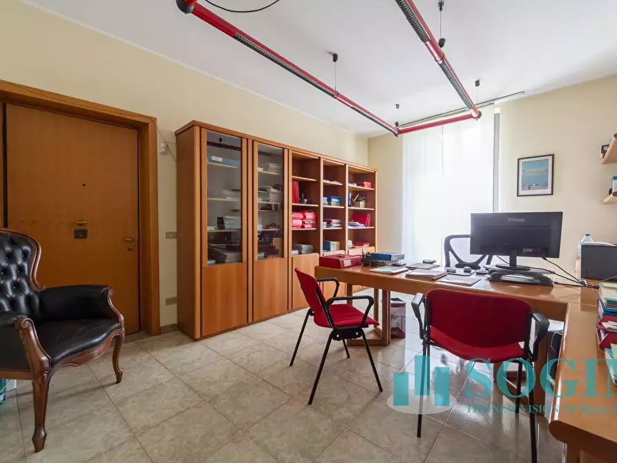 Immagine 33 di Appartamento in vendita  in Piazza Petazzi 30 a Sesto San Giovanni