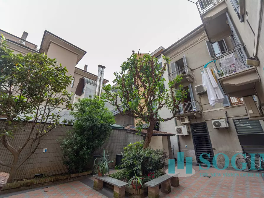 Immagine 39 di Appartamento in vendita  in Piazza Petazzi 30 a Sesto San Giovanni