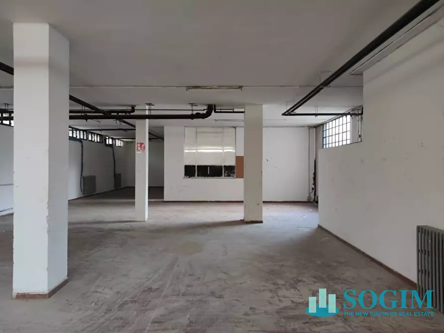 Immagine 3 di Laboratorio in vendita  in Via Michelangelo Buonarroti 4 a Cassano D'adda