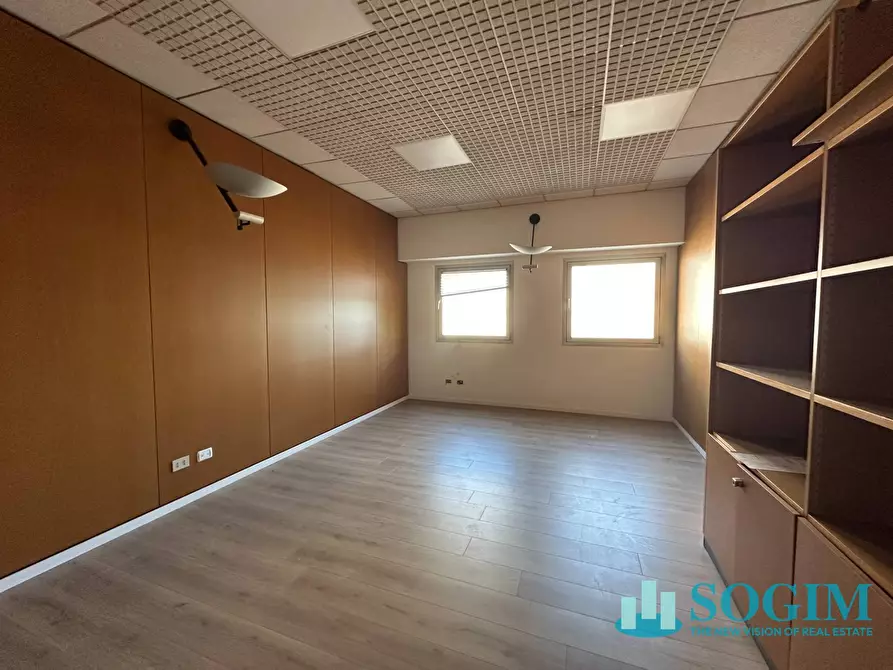 Immagine 5 di Capannone industriale in vendita  in Corso Italia 10 a Peschiera Borromeo