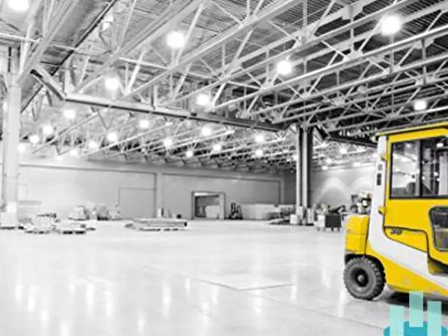 Immagine 13 di Capannone industriale in affitto  in via fantoli a Milano