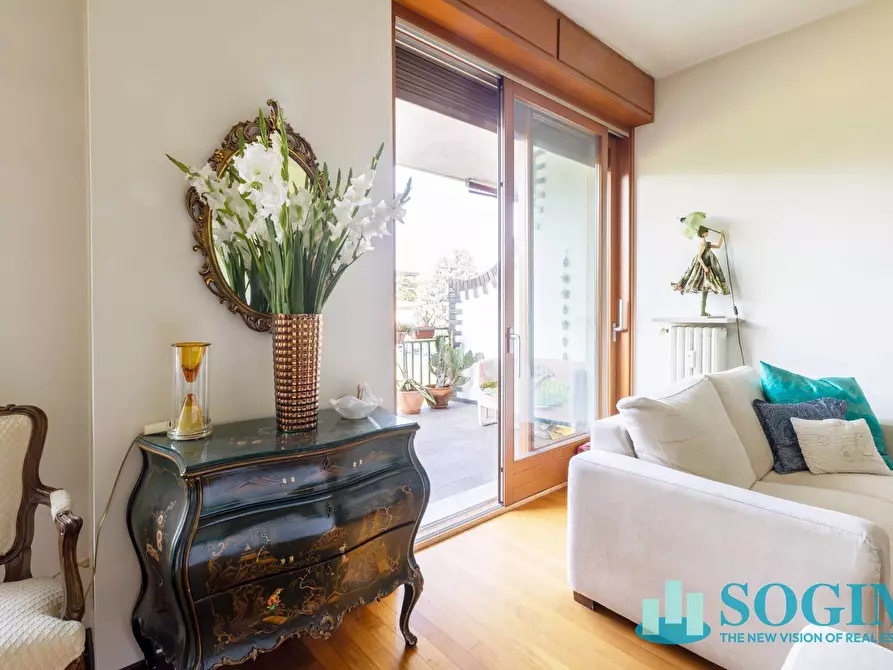 Immagine 10 di Appartamento in vendita  in Via Ponchielli 44 a Monza