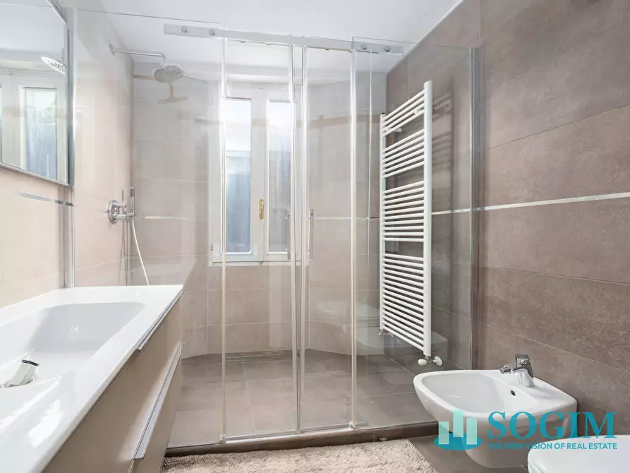 Immagine 22 di Appartamento in vendita  in Via Soldino a Argegno