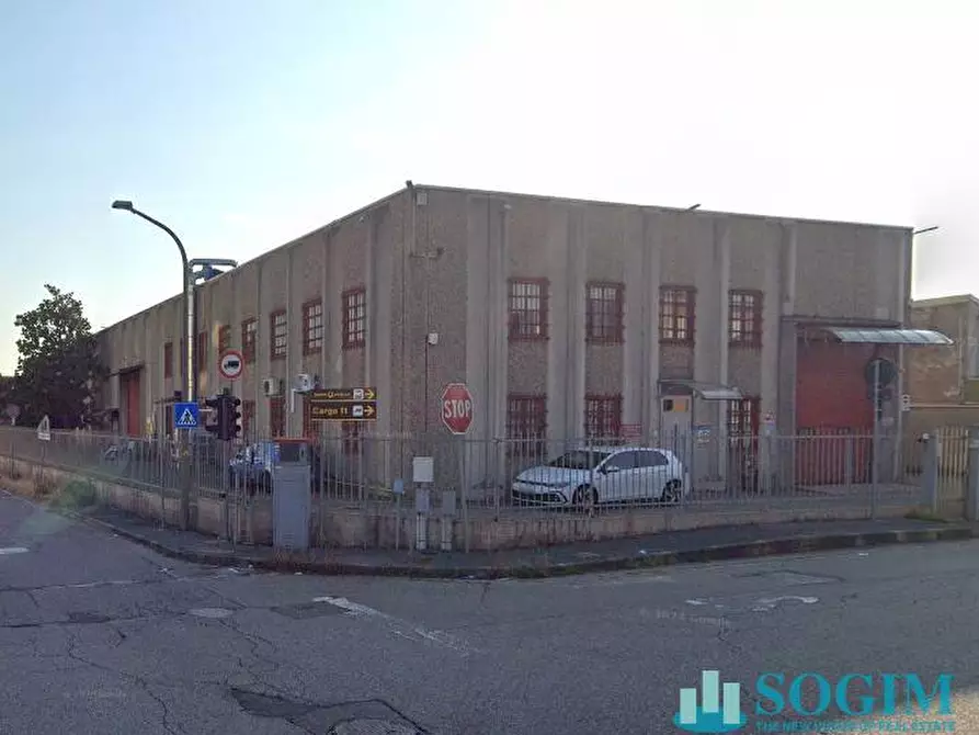 Immagine 1 di Capannone industriale in vendita  in via Montello a Baranzate