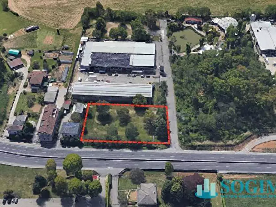 Immagine 2 di Locale commerciale in vendita  in Strada provinciale novedratese a Novedrate