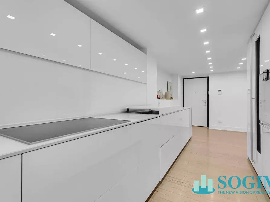 Immagine 7 di Appartamento in vendita  in Via Spontini 3 a Milano