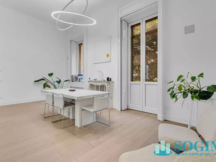 Immagine 3 di Appartamento in vendita  in Via Spontini 3 a Milano