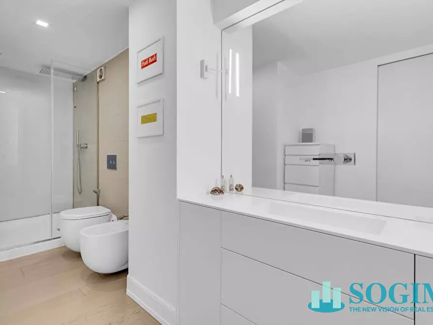 Immagine 18 di Appartamento in vendita  in Via Spontini 3 a Milano