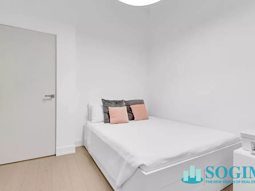 Immagine 20 di Appartamento in vendita  in Via Spontini 3 a Milano