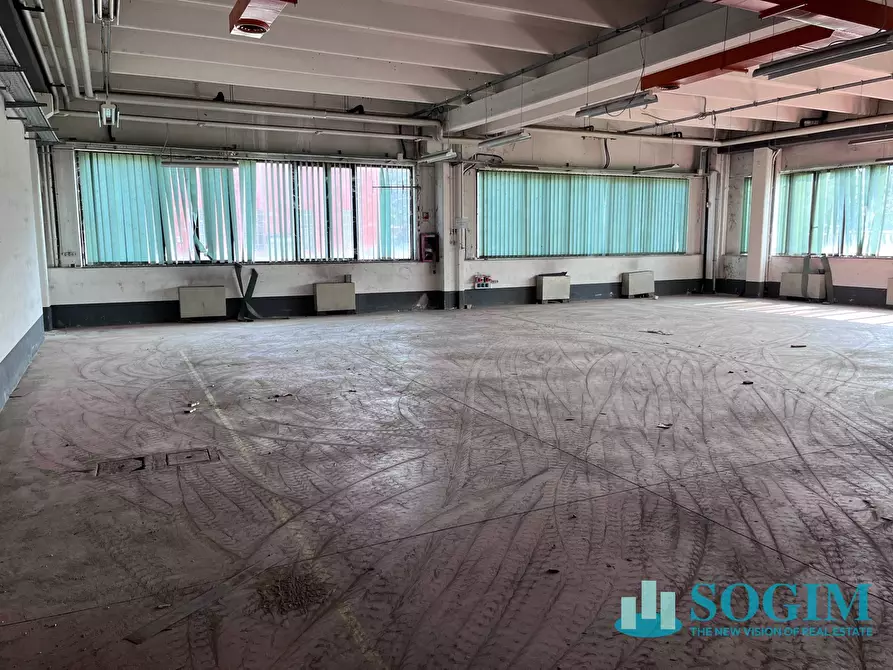 Immagine 2 di Capannone industriale in affitto  in Via Della Meccanica 3/5 a Gaggiano