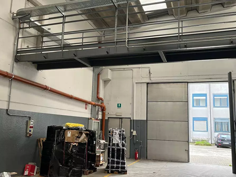 Immagine 4 di Capannone industriale in affitto  in largo fratelli cervi 8 a Vimodrone