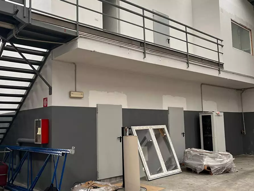 Immagine 5 di Capannone industriale in affitto  in largo fratelli cervi 8 a Vimodrone