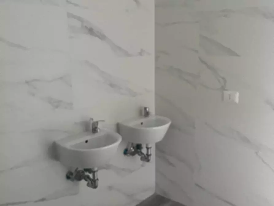 Immagine 7 di Capannone industriale in affitto  in largo fratelli cervi 8 a Vimodrone