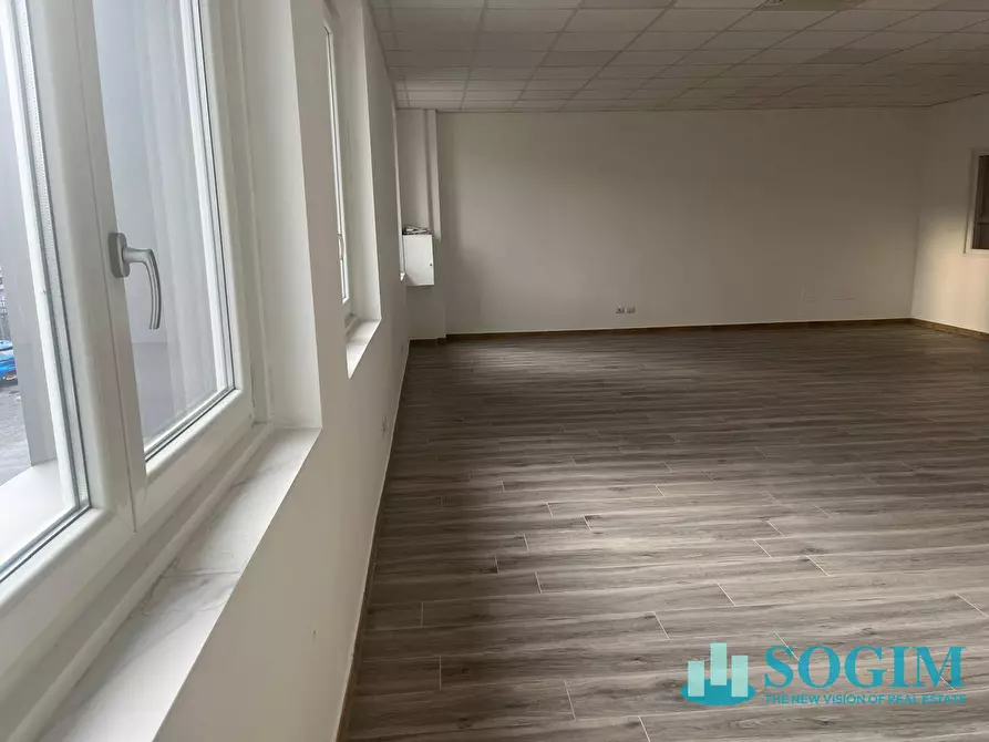 Immagine 13 di Capannone industriale in affitto  in largo fratelli cervi 8 a Vimodrone