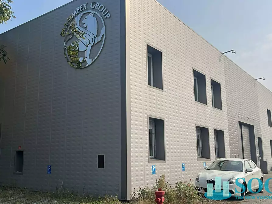 Immagine 16 di Capannone industriale in affitto  in largo fratelli cervi 8 a Vimodrone