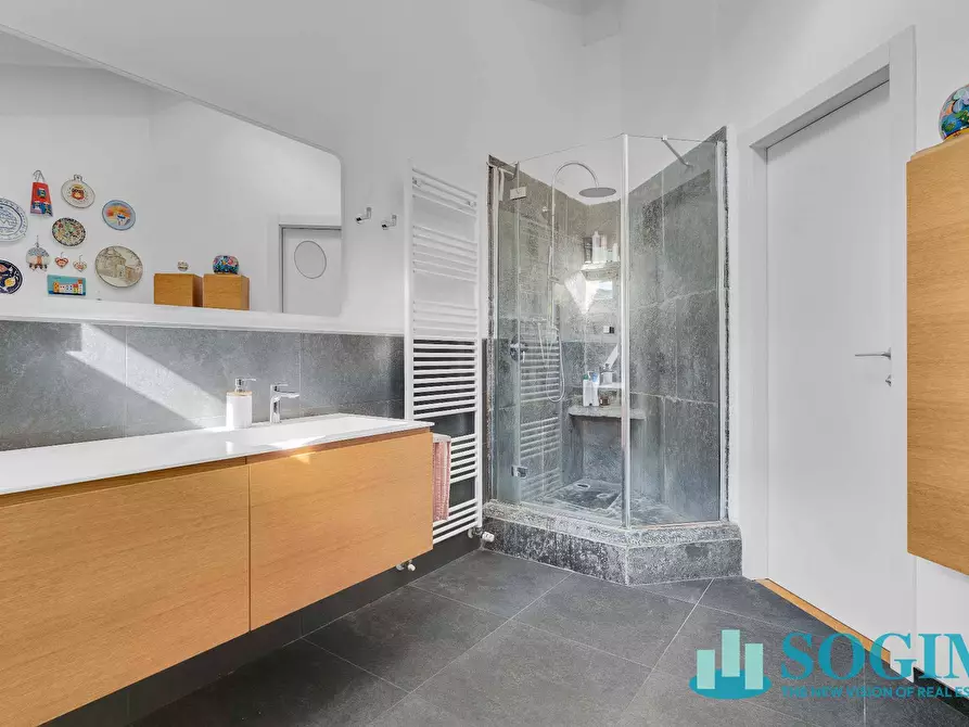 Immagine 22 di Appartamento in vendita  in via Ariberto 3 a Cantù