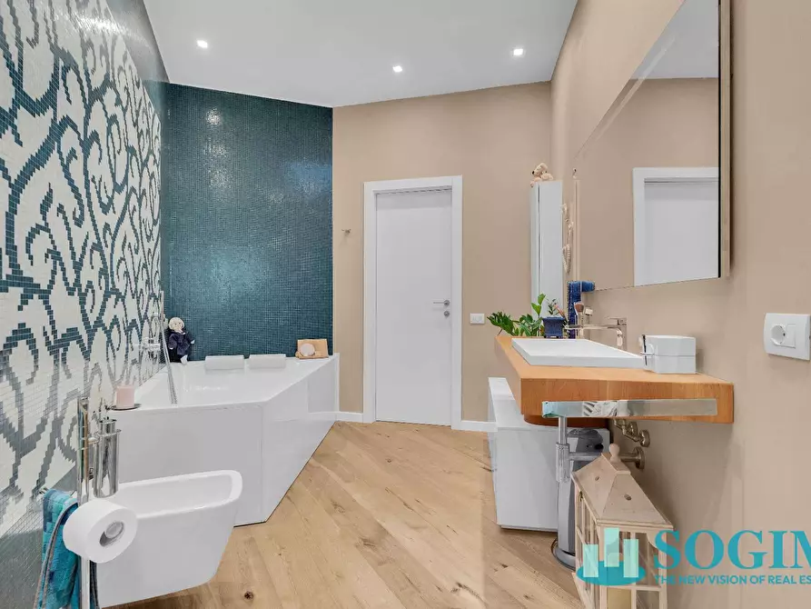 Immagine 24 di Appartamento in vendita  in via Ariberto 3 a Cantù