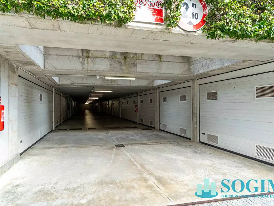 Immagine 29 di Appartamento in vendita  in via Ariberto 3 a Cantù